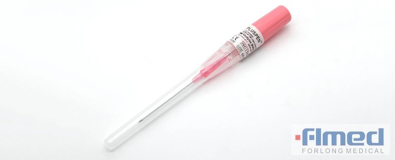 Limanı olmayan kanatsız tek kullanımlık IV kanül (kalem tipi) 